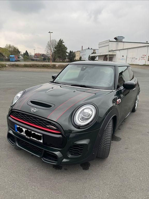 Gebraucht Mini John Cooper Works 231 PS (169 kW) 2020 Grün Kleinwagen