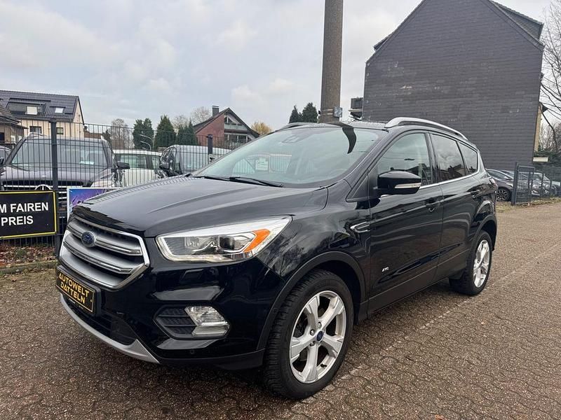 Schwarz Gebraucht 2017 Ford Kuga Titanium SUV | 14.490 € (Fairer Preis) - Bild 1/4