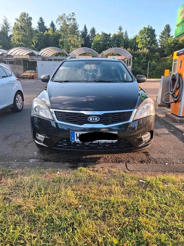 Schwarz Gebraucht 2011 Kia Ceed Kombi | 5.500 € (Fairer Preis) - Bild 1/4