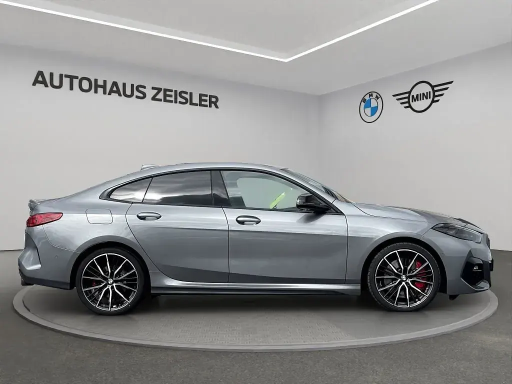 Gebraucht BMW 220 Gran Coupé M Sport 178 PS (130 kW) 2024 Skyscraper grau Coupé