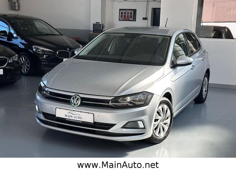 Silber Gebraucht 2018 VW Polo Comfortline Kleinwagen | 8.880 € (Guter Preis) - Bild 1/4