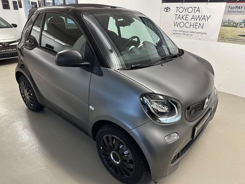 Gebraucht Smart ForTwo Electric Drive 60 kW (82 PS) 2019 Schwarz Cabrio