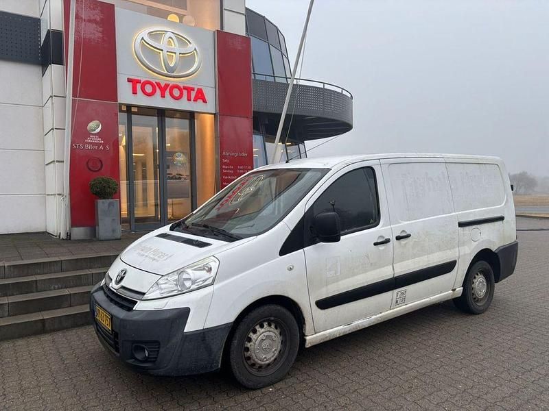 Gebraucht Toyota Proace 128 PS (94 kW) 2014 Weiß Van / Kleinbus