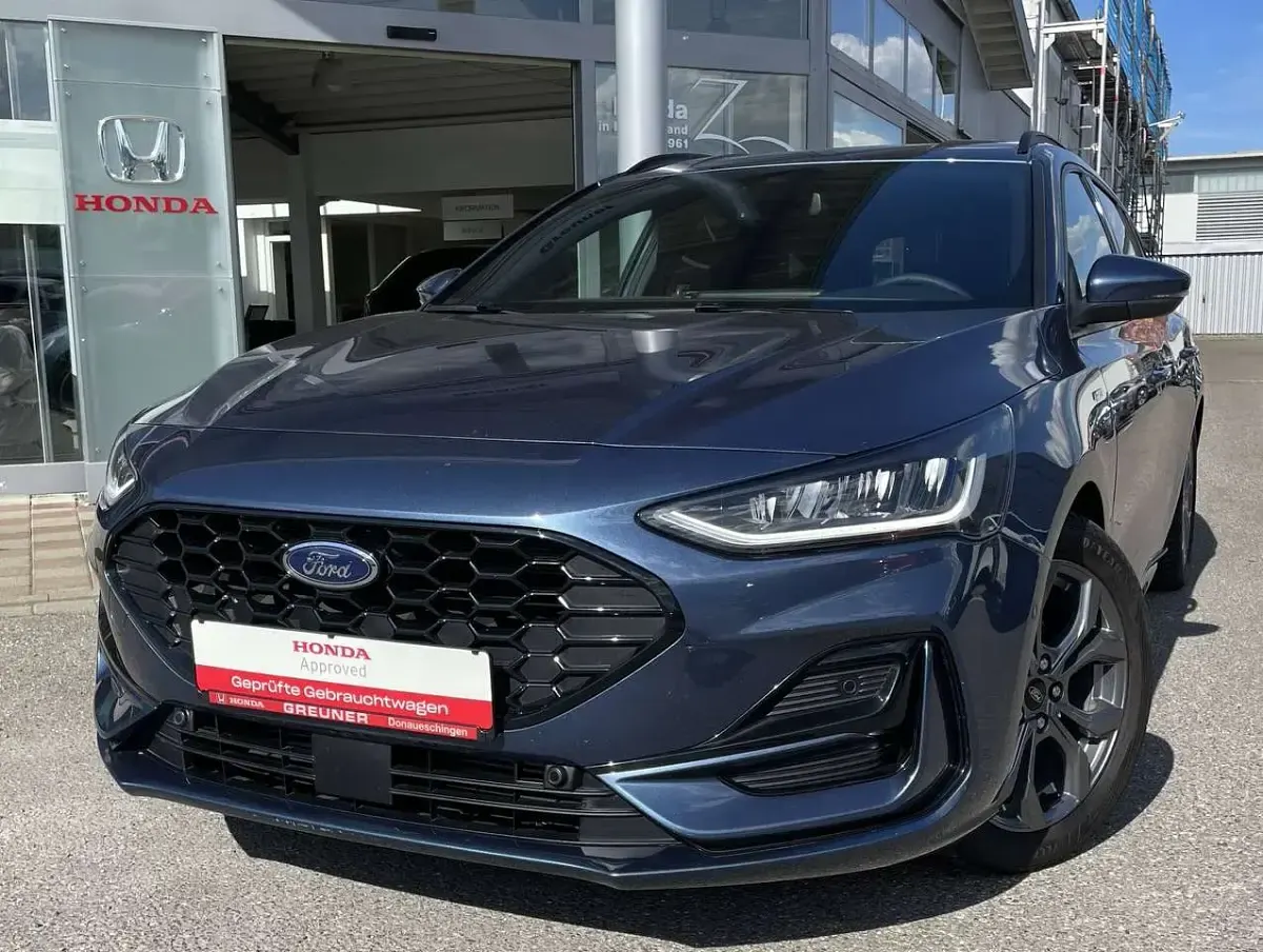 Gebraucht Ford Focus ST-Line X 155 PS (114 kW) 2023 Blue metallic Kombi