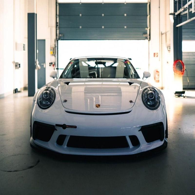 Weiß Gebraucht 2019 Porsche 911 GT3 Coupé | 109.000 € - Bild 1/4