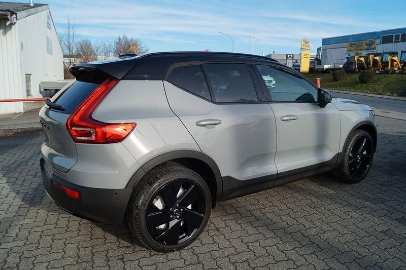 Neu Volvo EX40 Ultra 185 kW (252 PS) 2026 Vapour grey / dach black stone SUV