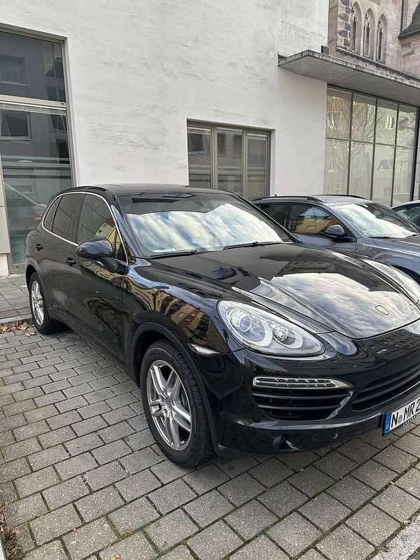 Schwarz Gebraucht 2012 Porsche Cayenne SUV | 22.000 € (Fairer Preis) - Bild 1/4