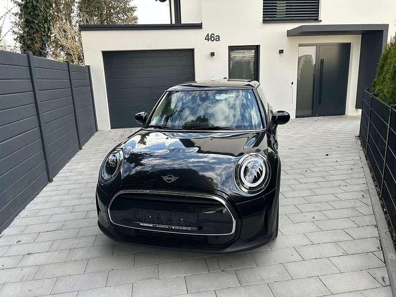 Gebraucht Mini Cooper 136 PS (100 kW) 2023 Midnightblack ii (c4r) Kleinwagen