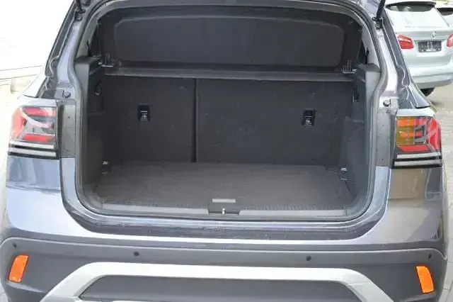 Gebraucht VW T-Cross S 116 PS (85 kW) 2025 Rauchgrau (metallic) SUV