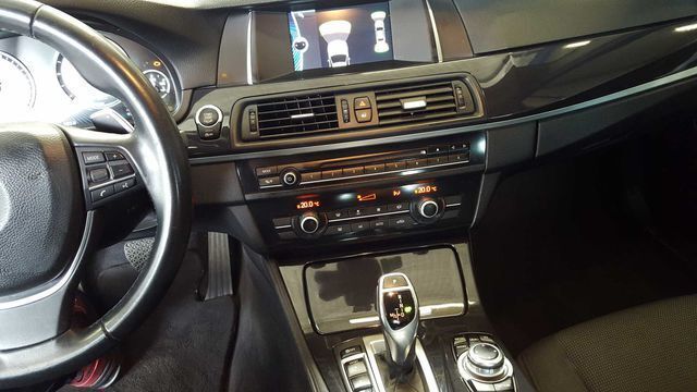 Gebraucht BMW 530 258 PS (189 kW) 2013 Schwarz metallic Limousine