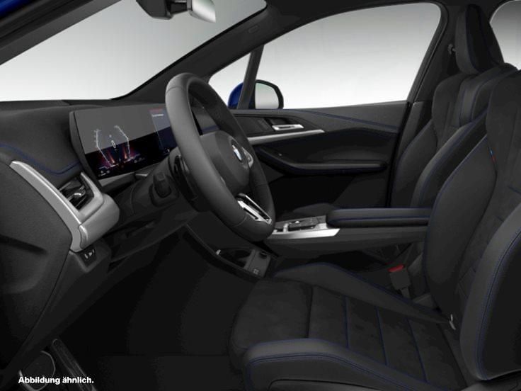 Gebraucht BMW 220 M Sport 150 PS (110 kW) 2025 Portimao blau metallic