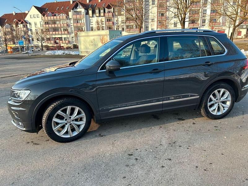 Gebraucht VW Tiguan Highline 150 PS (110 kW) 2018 Grau SUV