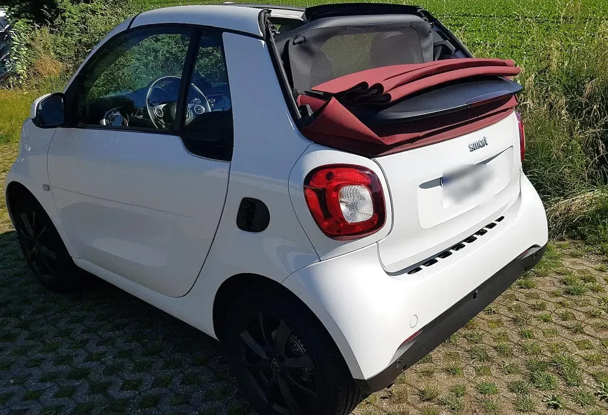 Gebraucht Smart ForTwo Cabrio Prime 71 PS (52 kW) 2016 Weiß Cabrio