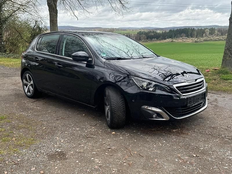 Second-hand Peugeot 308 Allure 131 CP (96 kW) 2017 Negru Berlinǎ