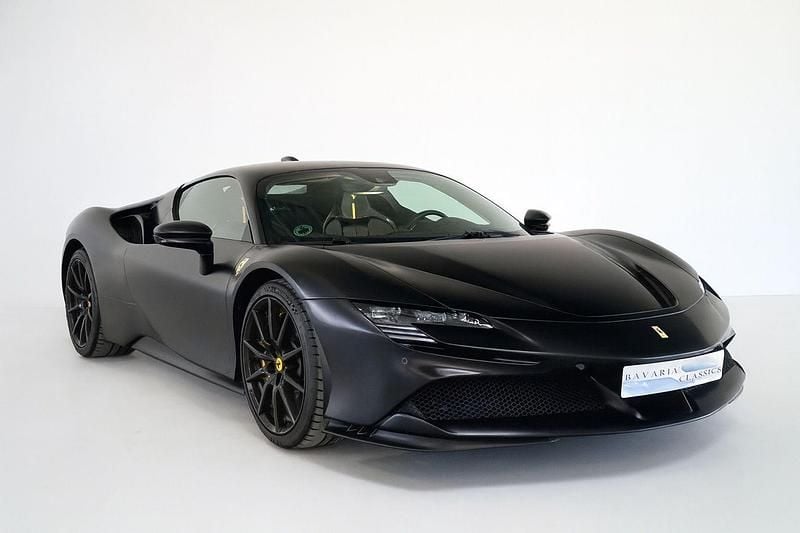 Schwarz Gebraucht 2022 Ferrari SF90 Coupé | 355.790 € - Bild 1/4