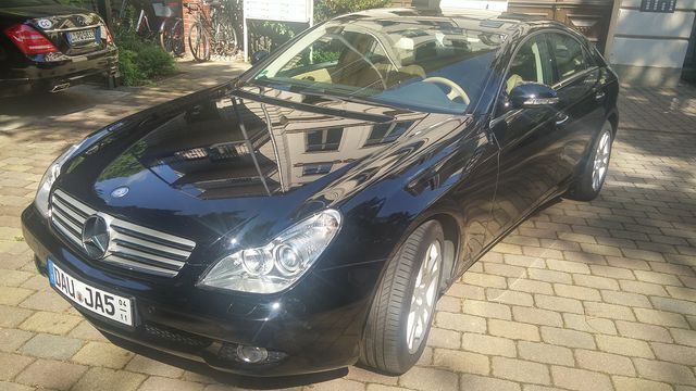 Gebraucht Mercedes CLS320 305 PS (224 kW) 2008 Schwarz metallic Coupé