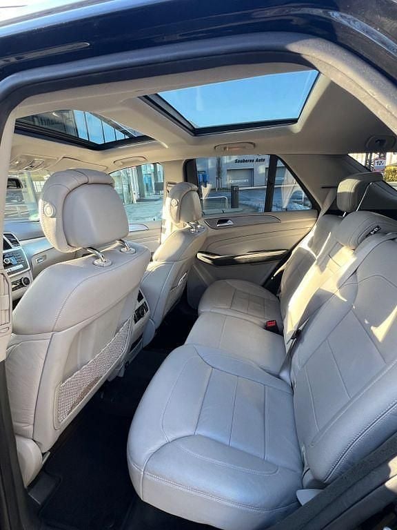 Gebraucht Mercedes ML350 258 PS (189 kW) 2014 Schwarz SUV