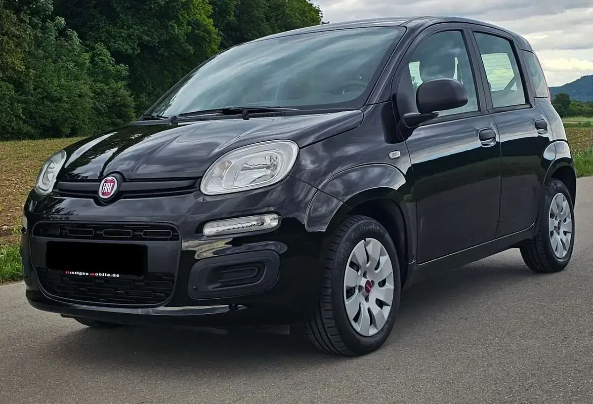 Gebraucht Fiat Panda Pop 69 PS (50 kW) 2016 Colore esterno/cinema schwarz Kleinwagen