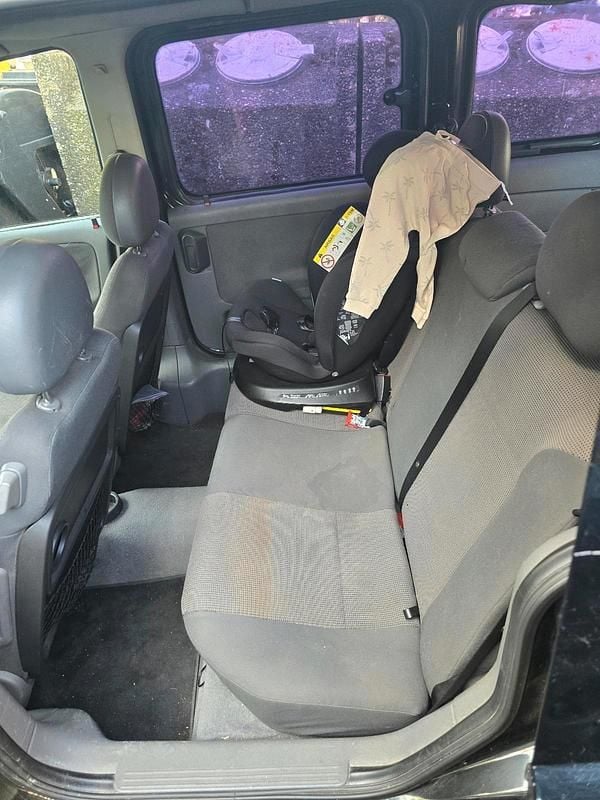 Second-hand Opel Combo 90 CP (66 kW) 2005 Negru Monovolum