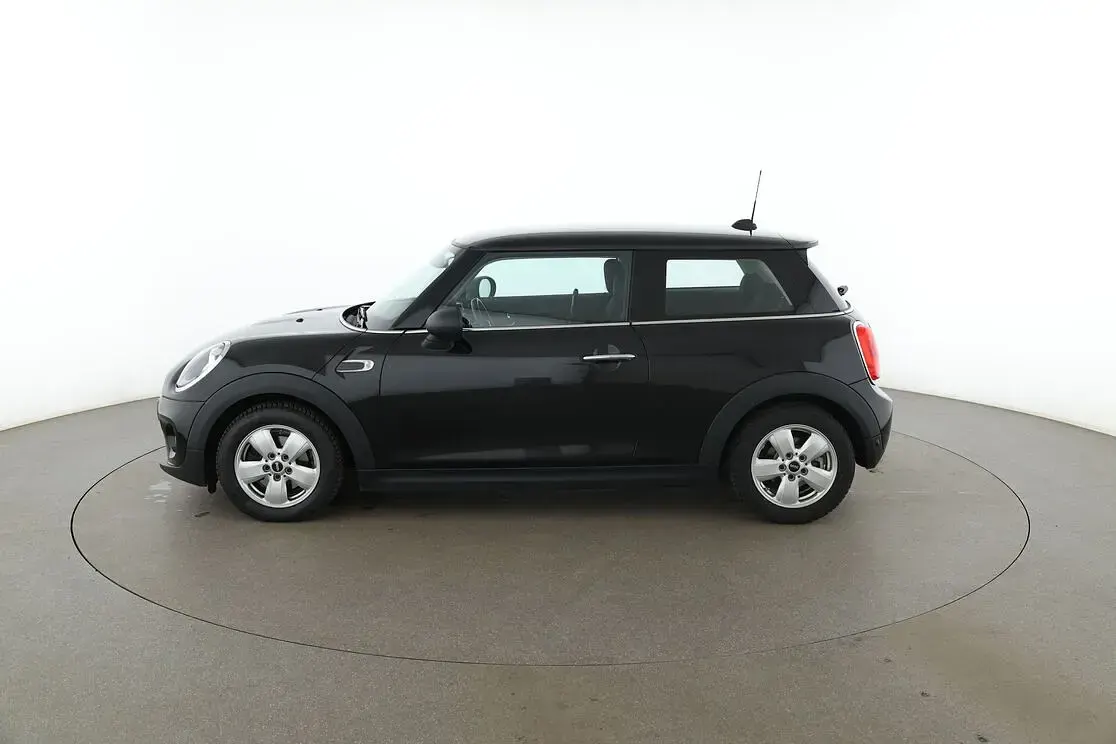 Gebraucht Mini ONE 75 PS (55 kW) 2018 Schwarz Kleinwagen