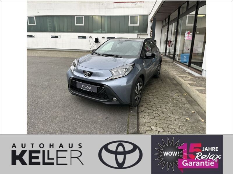 Celestite grey metallic/ dach Neu 2025 Toyota Aygo Kleinwagen | 20.360 € - Bild 1/4