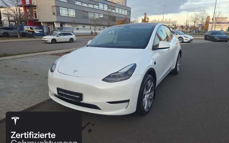 Weiß Gebraucht 2023 Tesla Model Y SUV | 36.900 € (Guter Preis) - Bild 1/4
