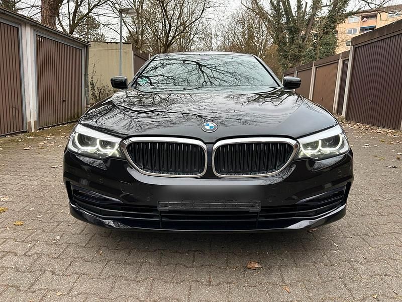 Gebraucht BMW 530 Sport Line 265 PS (194 kW) 2019 Schwarz Limousine