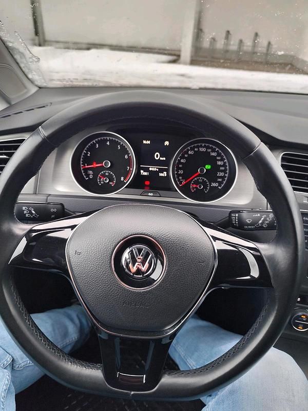 Gebraucht VW Golf VII 105 PS (77 kW) 2013 Kleinwagen