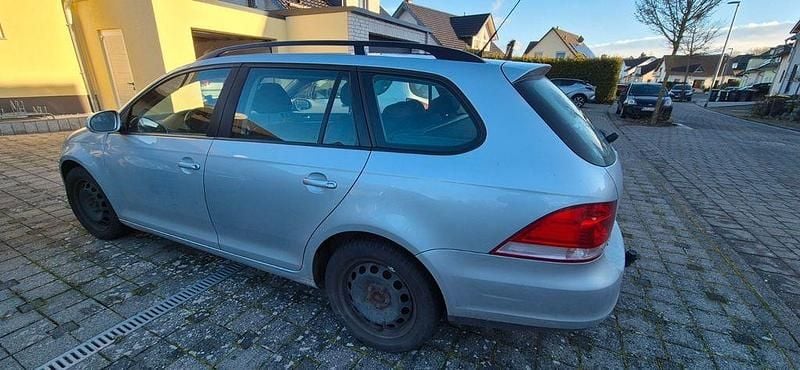 Gebraucht VW Golf VI 105 PS (77 kW) 2008 Silber Kleinwagen