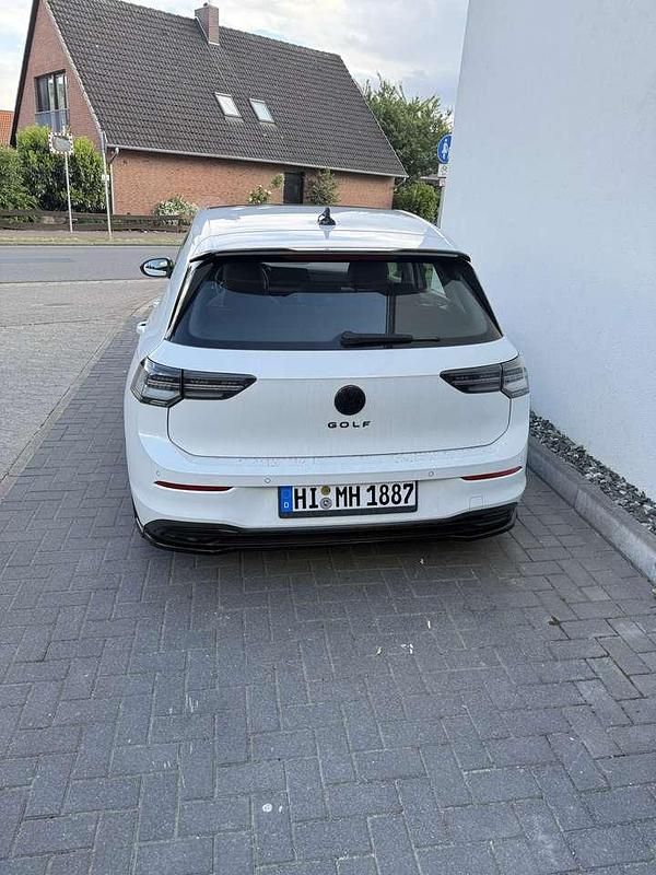 Gebraucht VW Golf VII Style 150 PS (110 kW) 2021 Weiß Kleinwagen