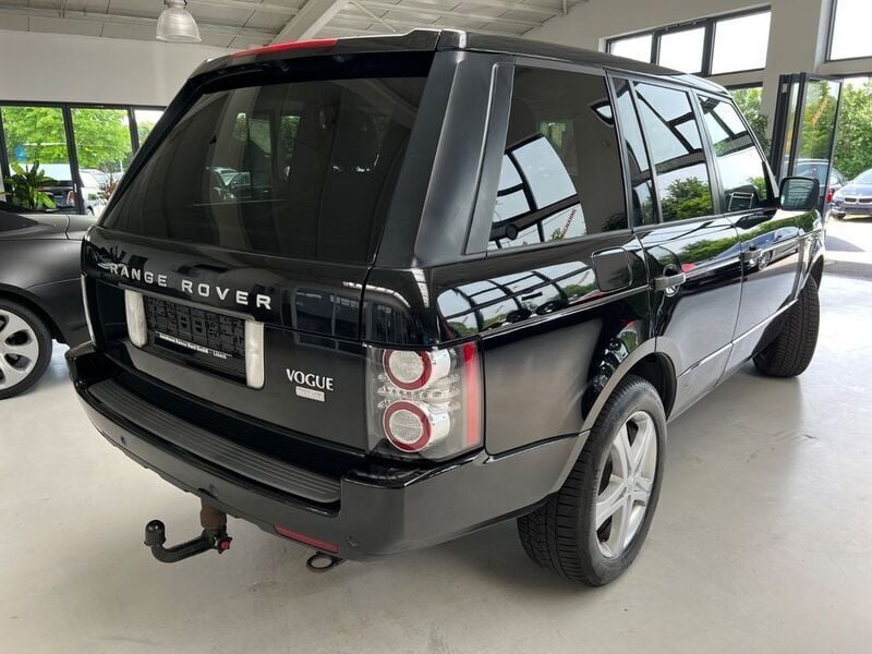 Gebraucht Land Rover Range Rover Vogue 272 PS (200 kW) 2010 Schwarz SUV