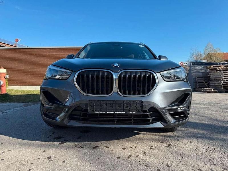 Gebraucht BMW X1 Sport Line 192 PS (141 kW) 2020 Grau SUV