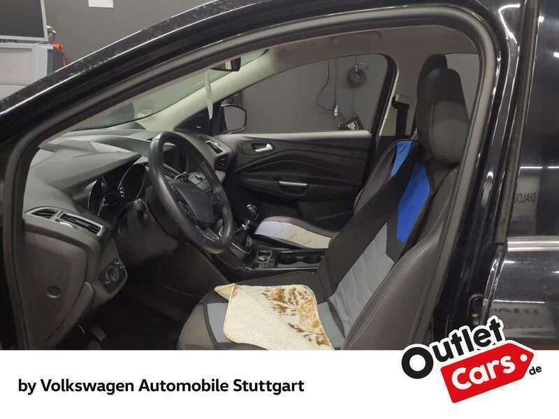 Gebraucht Ford Kuga Titanium 150 PS (110 kW) 2019 Schwarz SUV