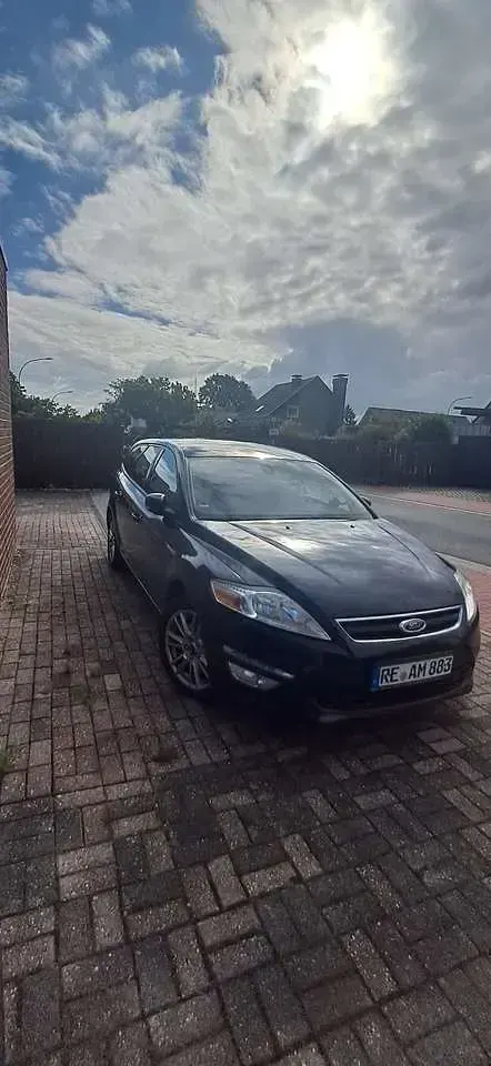 Gebraucht Ford Mondeo Ambiente 140 PS (102 kW) 2012 Kombi