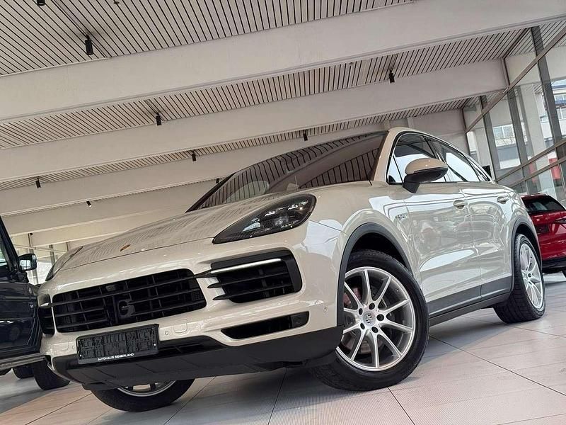 Grau Gebraucht 2021 Porsche Cayenne Coupe Coupé | 79.991 € (Fairer Preis) - Bild 1/4