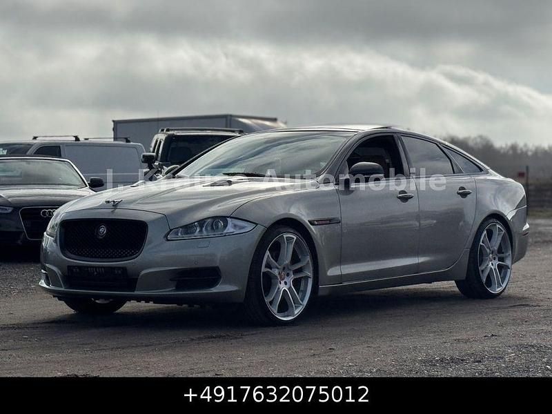Gebraucht Jaguar XJ Portfolio 385 PS (283 kW) 2012 Grau Limousine