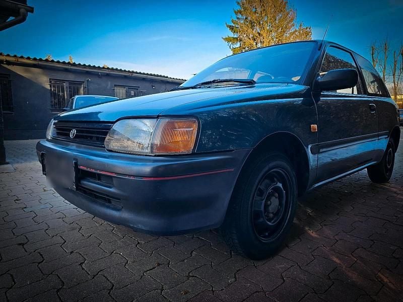 Gebraucht Toyota Starlet 75 PS (55 kW) 1994 Grün Kleinwagen