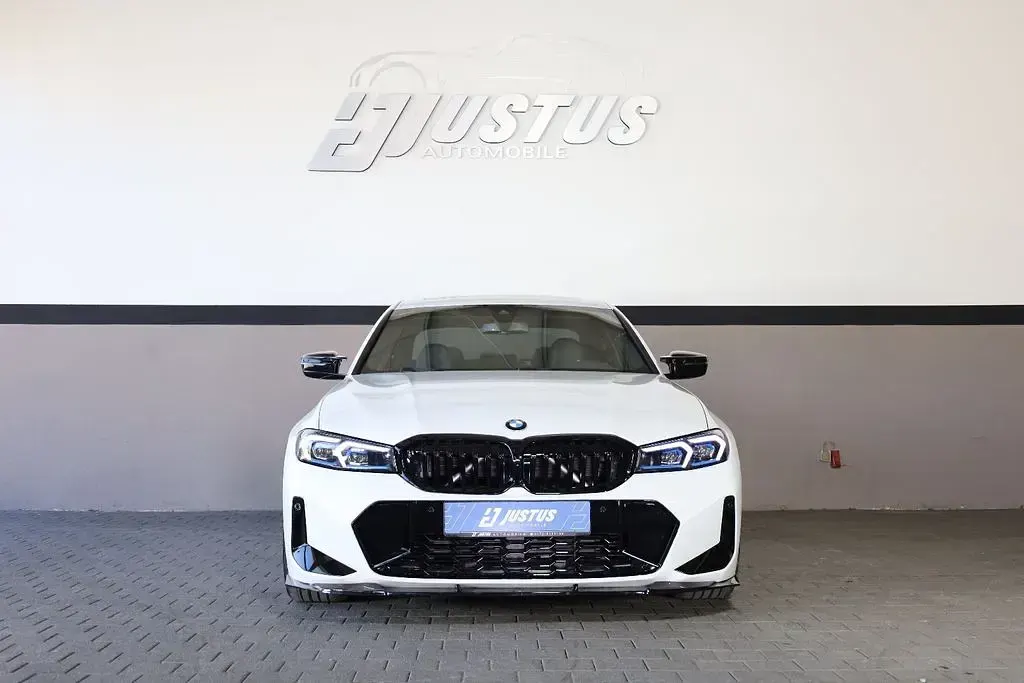 Gebraucht BMW 330 Performance 258 PS (189 kW) 2020 Weiß Limousine
