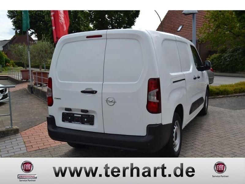Usado Opel Combo 102 HP (75 kW) 2021 Branco Monovolume