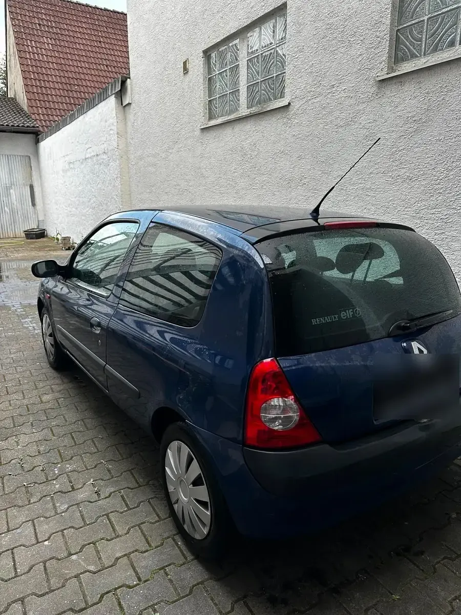 Gebraucht Renault Clio II 75 PS (55 kW) 2002 Blau Kleinwagen