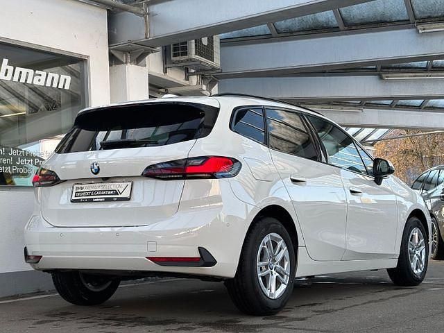 Gebraucht BMW 218 Active Tourer 150 PS (110 kW) 2024 Weiß Van / Kleinbus