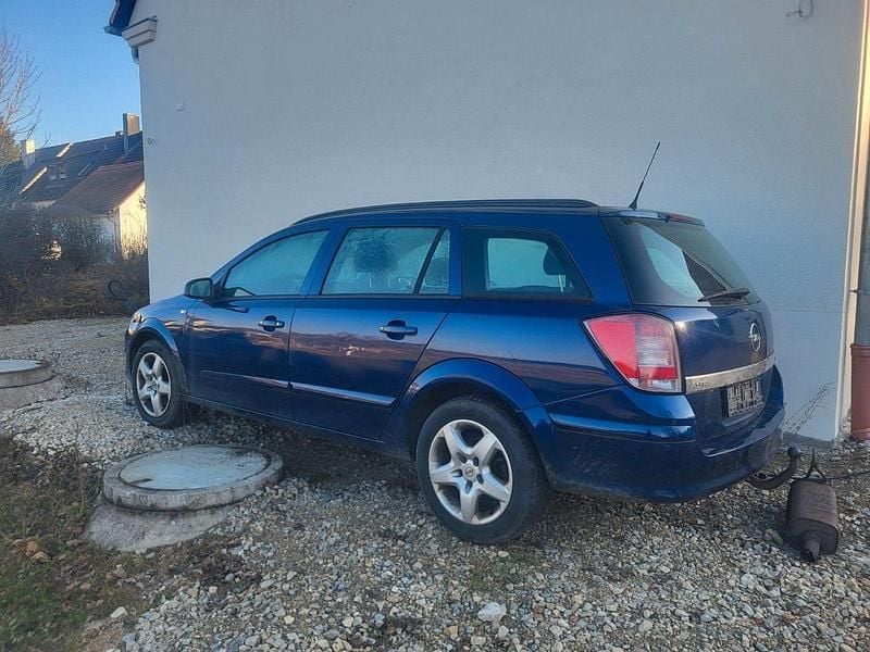 Blau Gebraucht 2007 Opel Astra Kombi | 800 € (Superpreis) - Bild 1/4