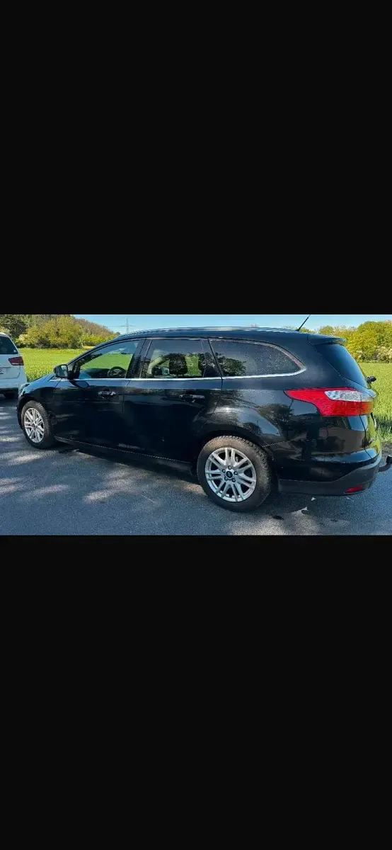 Używany Ford Focus Titanium 140 KM (102 kW) 2014 Czarny Kombi
