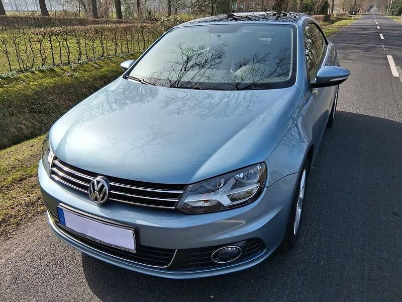 Gebraucht VW Eos 122 PS (89 kW) 2015 Blau Cabrio