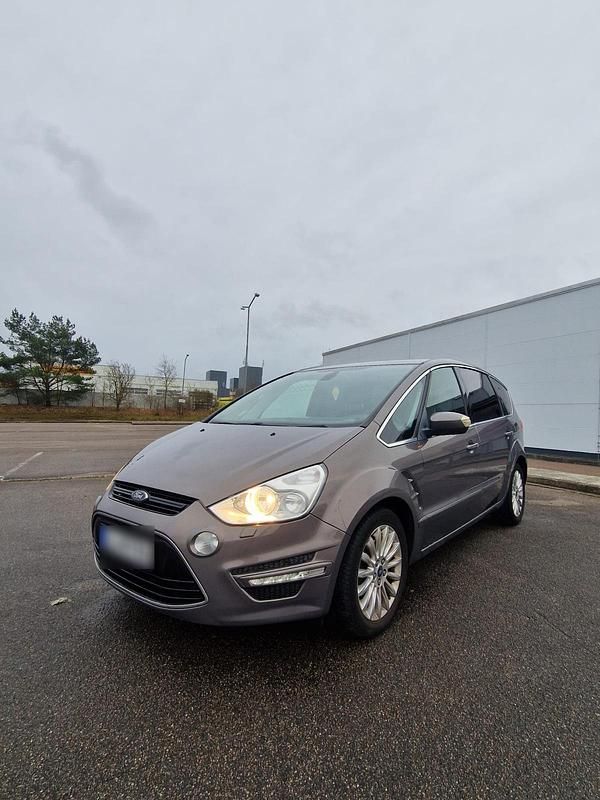 Gebraucht Ford S-MAX S 163 PS (119 kW) 2012 Braun Van / Kleinbus