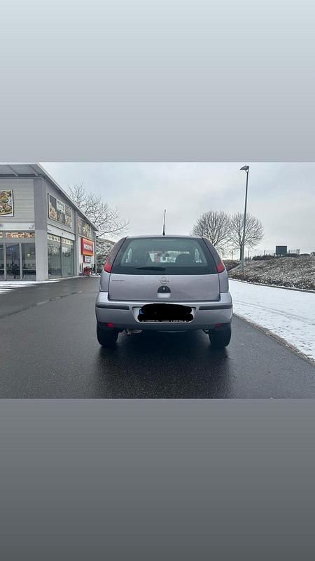 Gebraucht Opel Corsa 78 PS (57 kW) 2005 Silber Kleinwagen