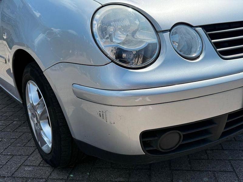 Gebraucht VW Polo Basis 64 PS (47 kW) 2003 Grau Limousine