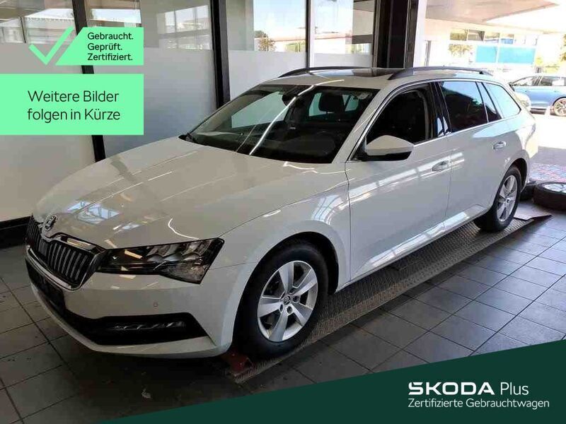 2y moonweiss metallic Gebraucht 2022 Skoda Superb Ambition Kombi | 26.499 € (Fairer Preis) - Bild 1/4