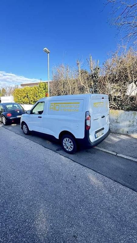 Gebraucht Ford Transit Trend 101 PS (74 kW) 2025 Weiß Van