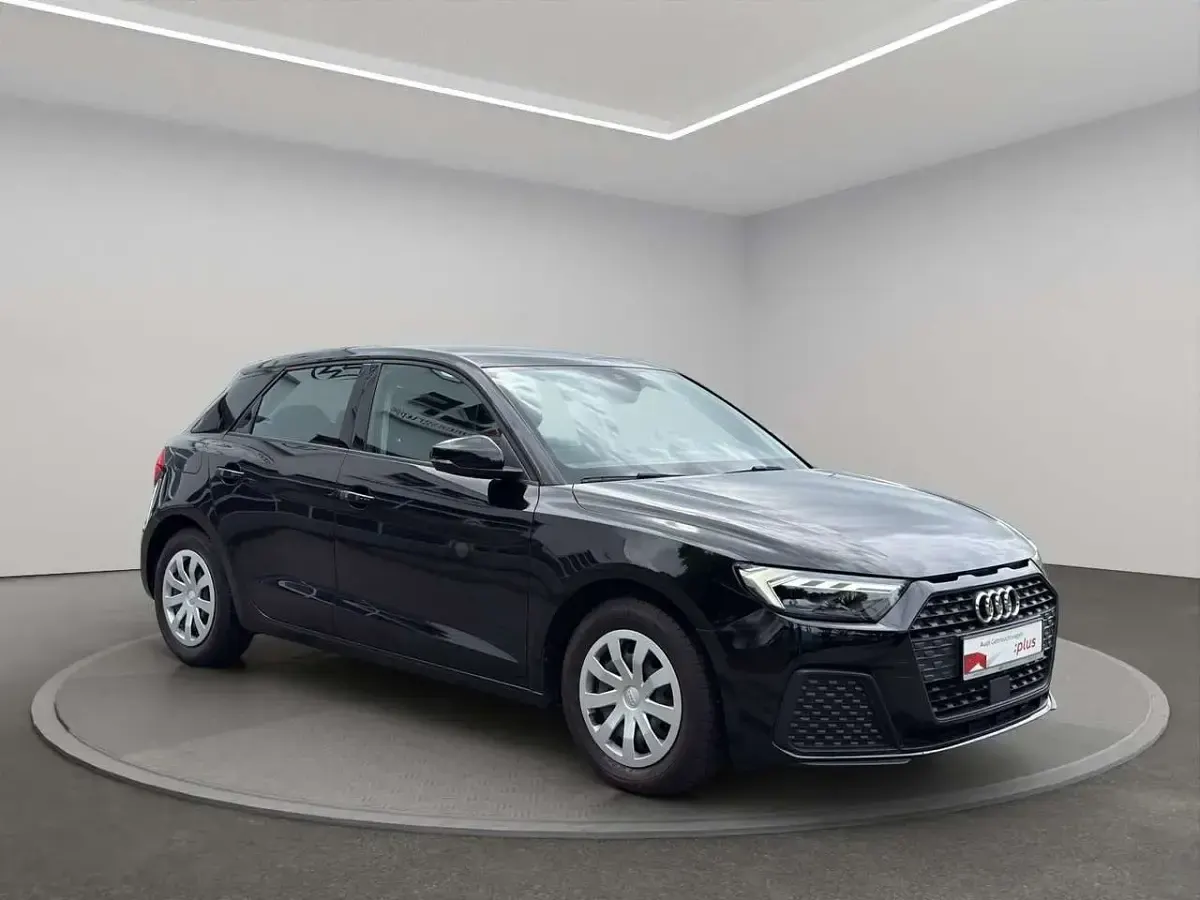 Gebraucht Audi A1 95 PS (69 kW) 2022 Mythosschwarz metallic SUV